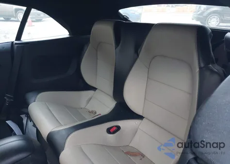 2017 Ford Mustang Ecoboost Premium z USA, uszkodzony, nr VIN 1FATP8UH4H5320336